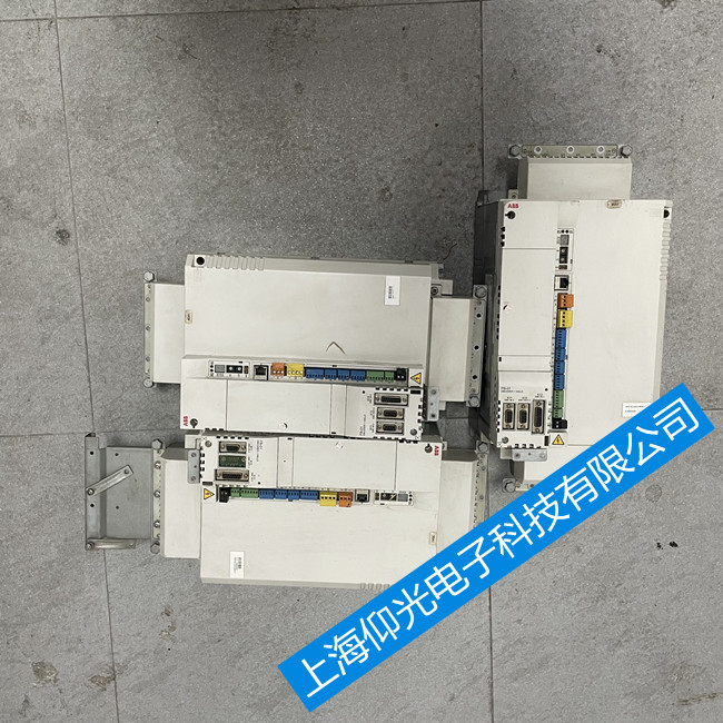 ABB MotiFlex e180(q)SϺ-(bo)E1029