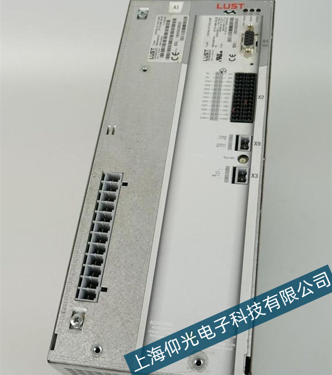 福州路斯特伺服驅(qū)動(dòng)器顯示E-OLI數(shù)字代碼維修公司
