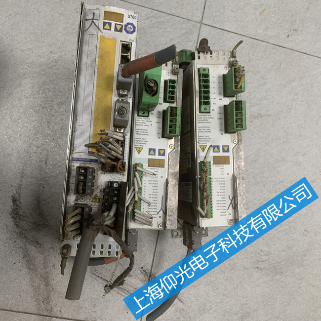 ƠĦS700(q)SވF103 M(fi)zy