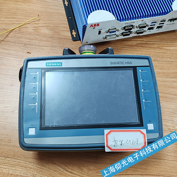 泰州西門子KTP900觸摸屏之觸摸玻璃故障及觸摸屏開機(jī)藍(lán)屏原因及維修