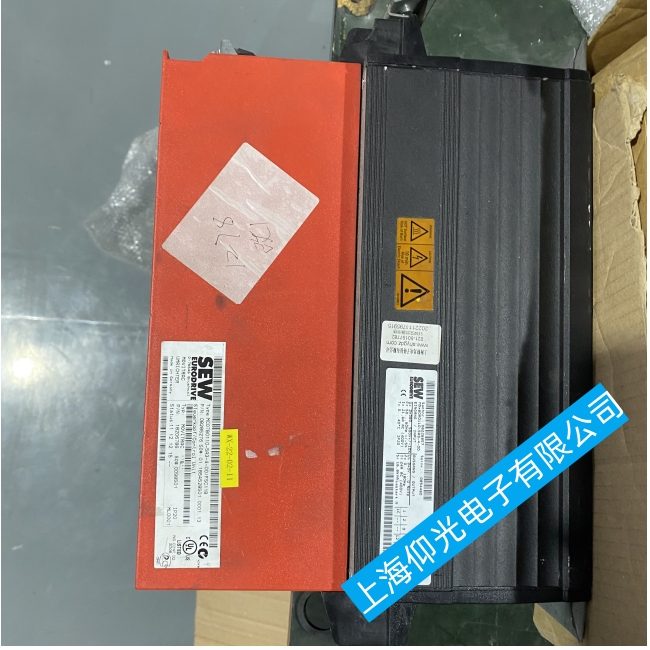 河南洛陽SEW變頻器上電后鍵盤無顯示故障怎么排除-20年維修經驗