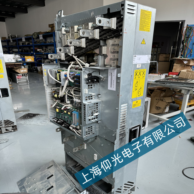 ABB ACS880׃lA79BƄӔز·ôS-I